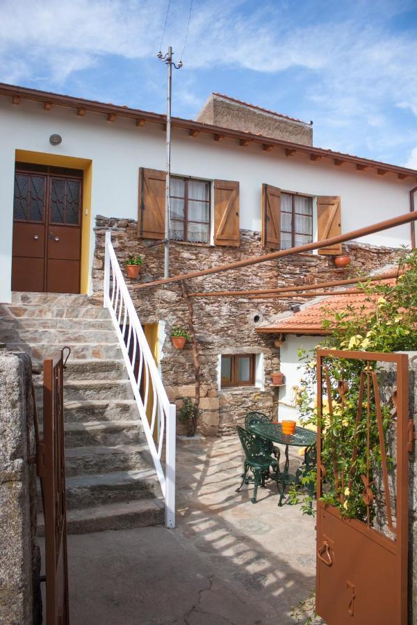Ferienwohnung Casa Adalcina Mirandela Exterior foto