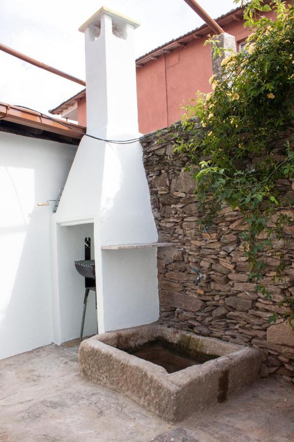 Ferienwohnung Casa Adalcina Mirandela Exterior foto